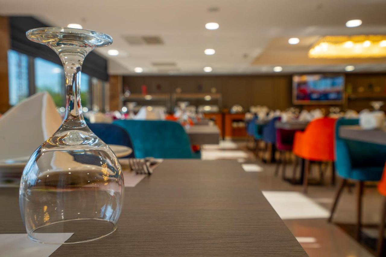 New Karaman Hotel Esterno foto